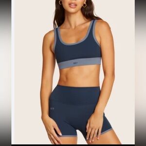 set active sportbody match bra - small - color harbor 
never worn brand new!